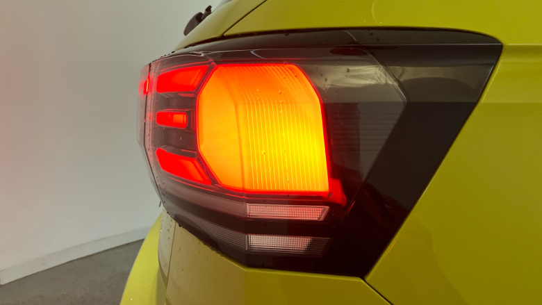 Volkswagen T-Cross 1.0 TSI 115 Life 5dr DSG Petrol Estate